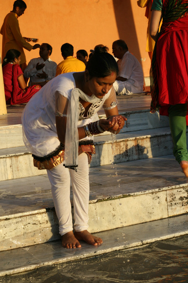 esh, Ganga Aarti