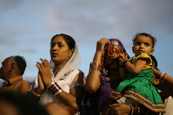 esh, Ganga Aarti