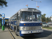 800-as busz: LZZ-330 - indafoto.hu