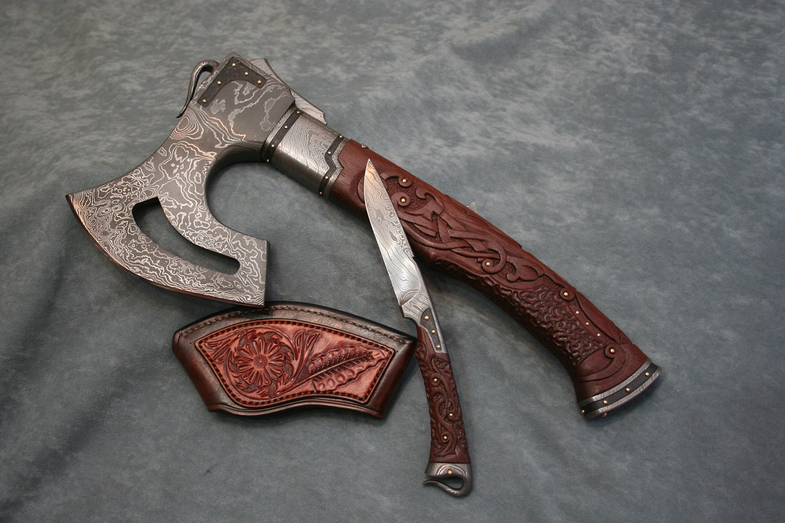 Axe with hidden knife