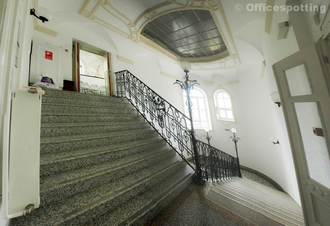 Prezi lépcsőház (2)