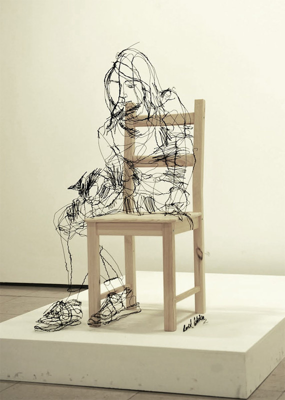 Valentino: wire-3d-sculptures