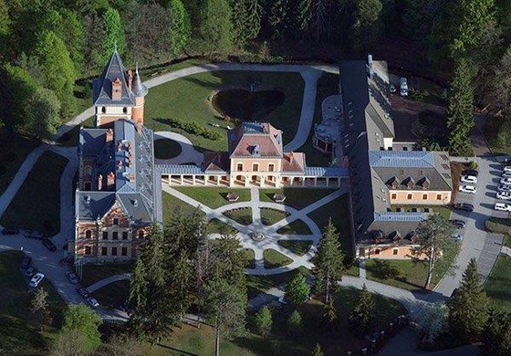 Paradsasvar Károlyi kastély
