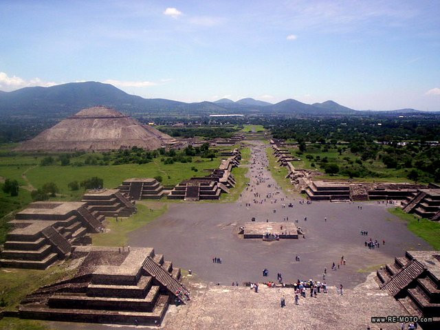 mexico Per-Teotihuacan-Pira