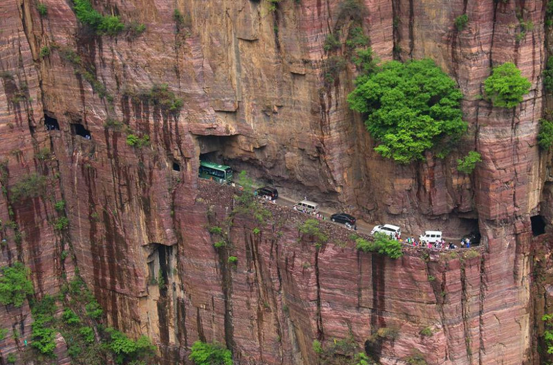 Guoliang cliff corridor China 4