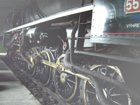 E102
