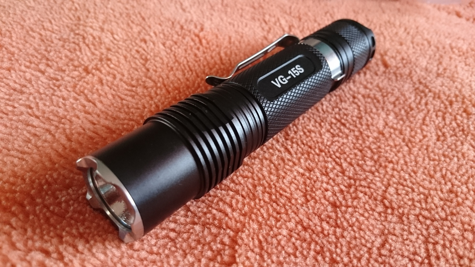 Thorfire VG15S review by ZozzV6 - 18650 Flashlights - BudgetLightForum.com