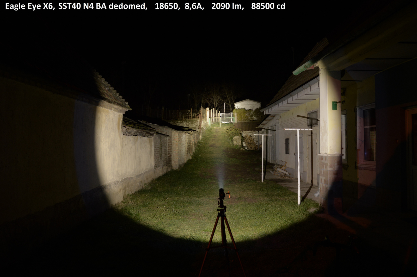 I need help deciding between the Olight Warrior X Pro vs Klarus xt21x