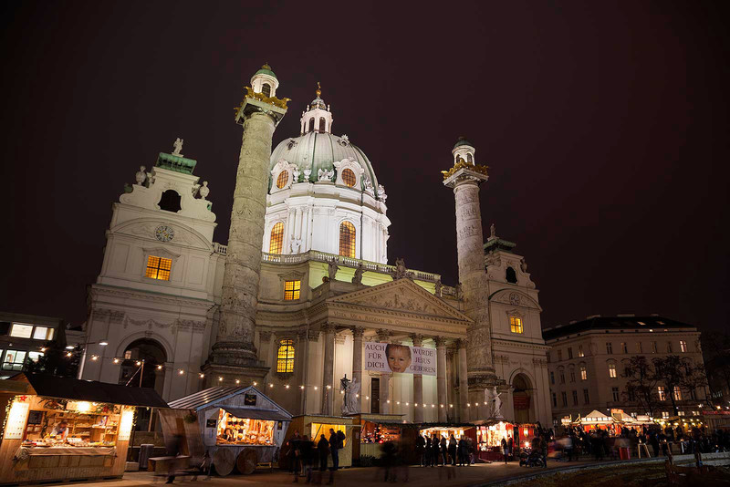 christmas-market-karlsplatz-vienna