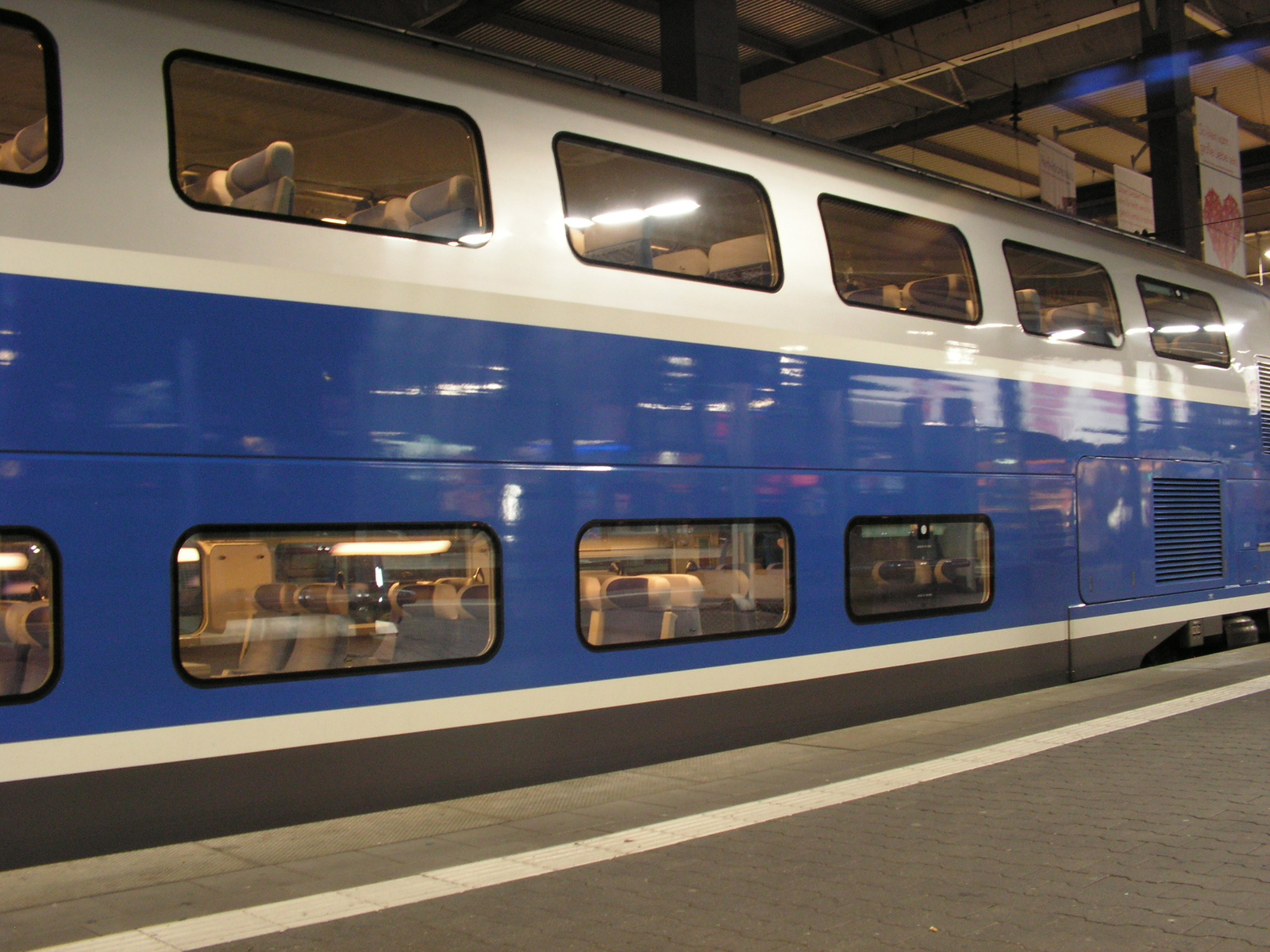 München, Hbf., F-SNCF 93 87 3147 168-7, SzG3