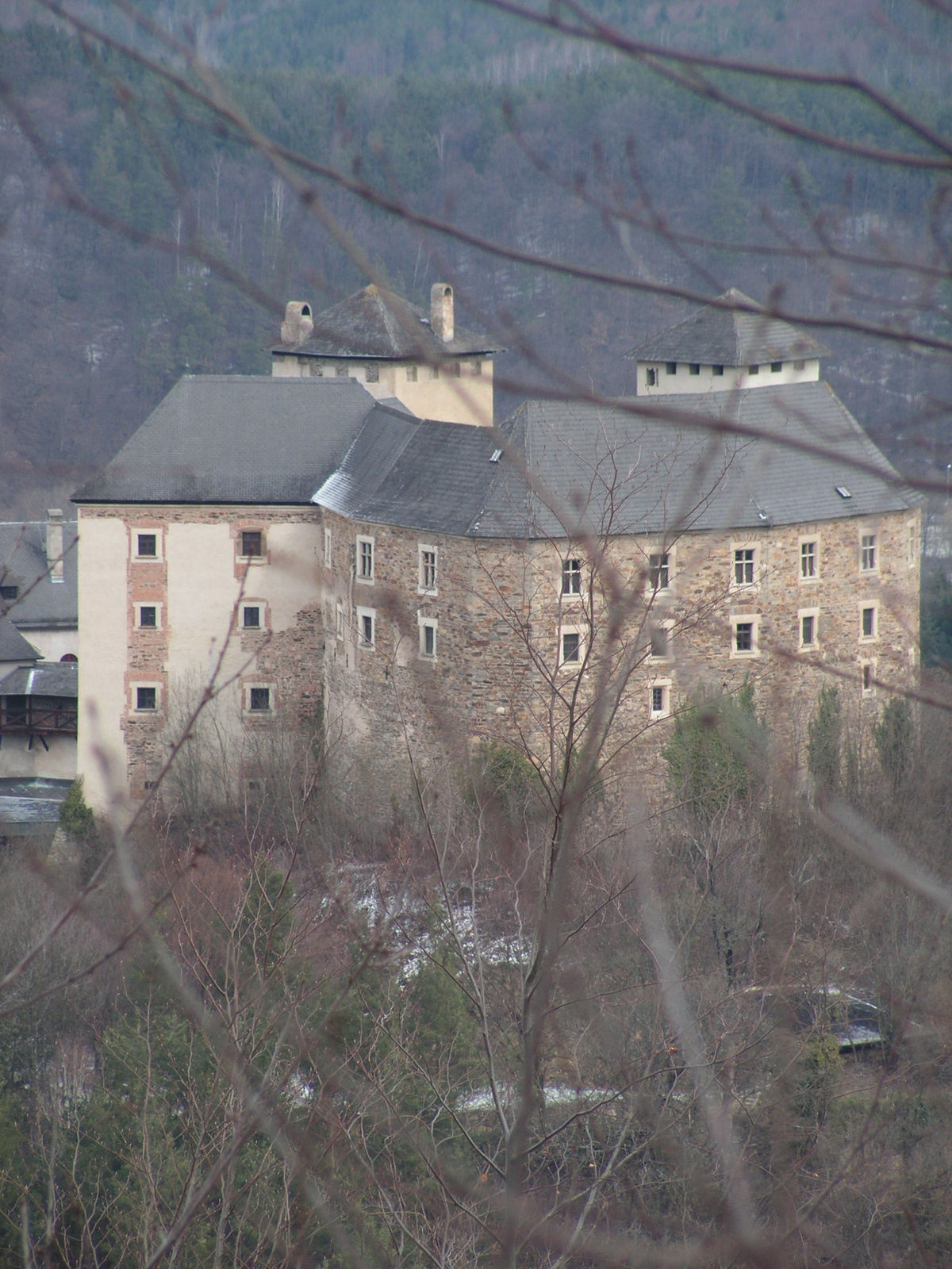 Lockenhaus (Léka), Burg Lockenhaus, SzG3