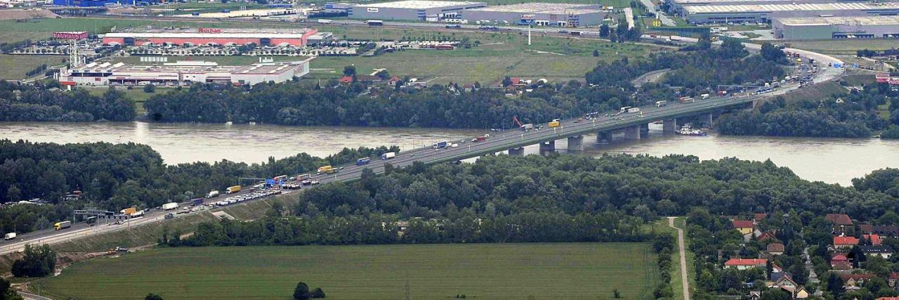 Deák Ferenc híd Budapest