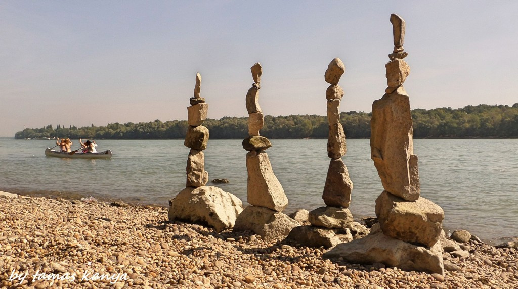 Stone balance art from Hungary by tamas kanya