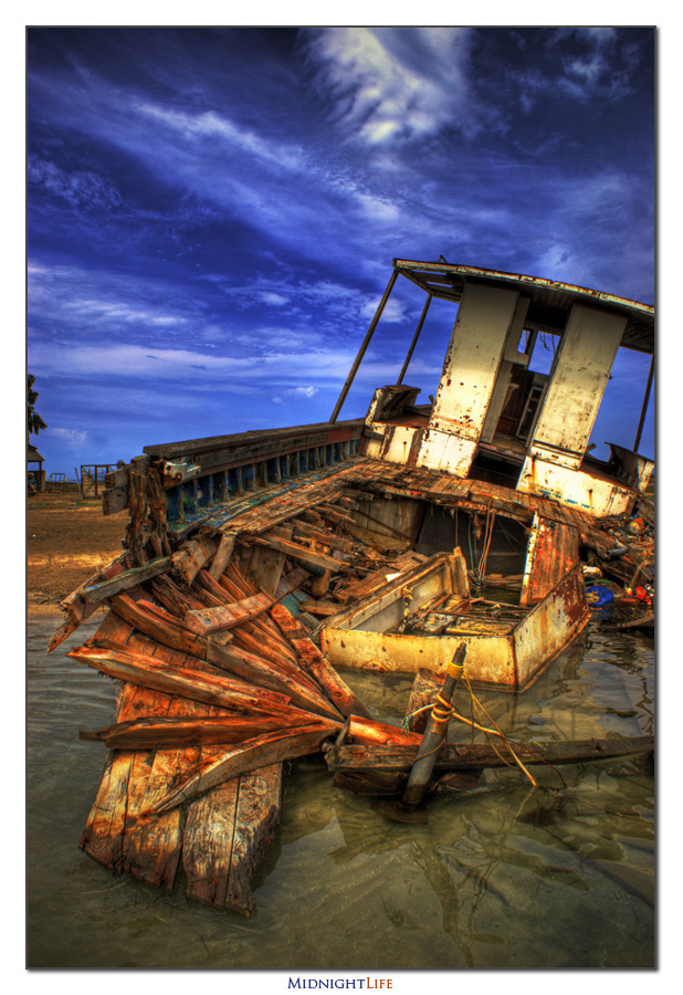 Shipwreck HDR III by midnightlife