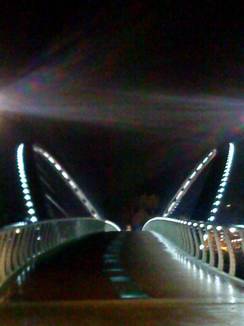 Tiszavirág híd esti fényben...