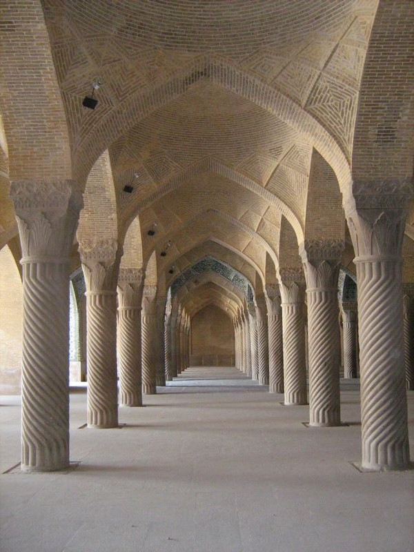 Shiraz - Oszlopsor a Vakil mecsetben