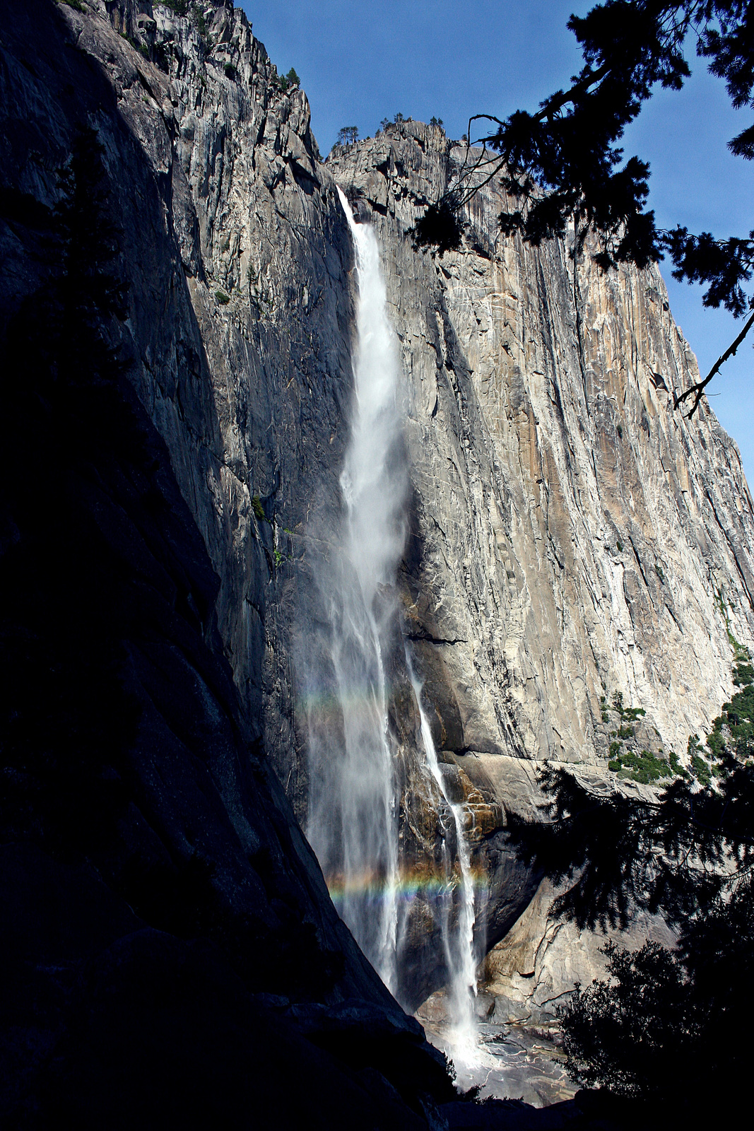 Yosemite Vízesés szivárványa