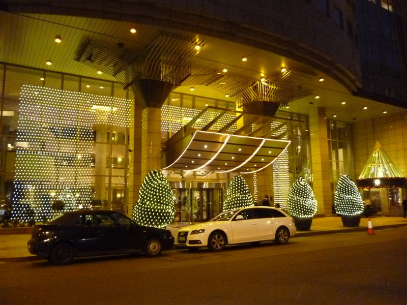 Kempinski Hotel fényei
