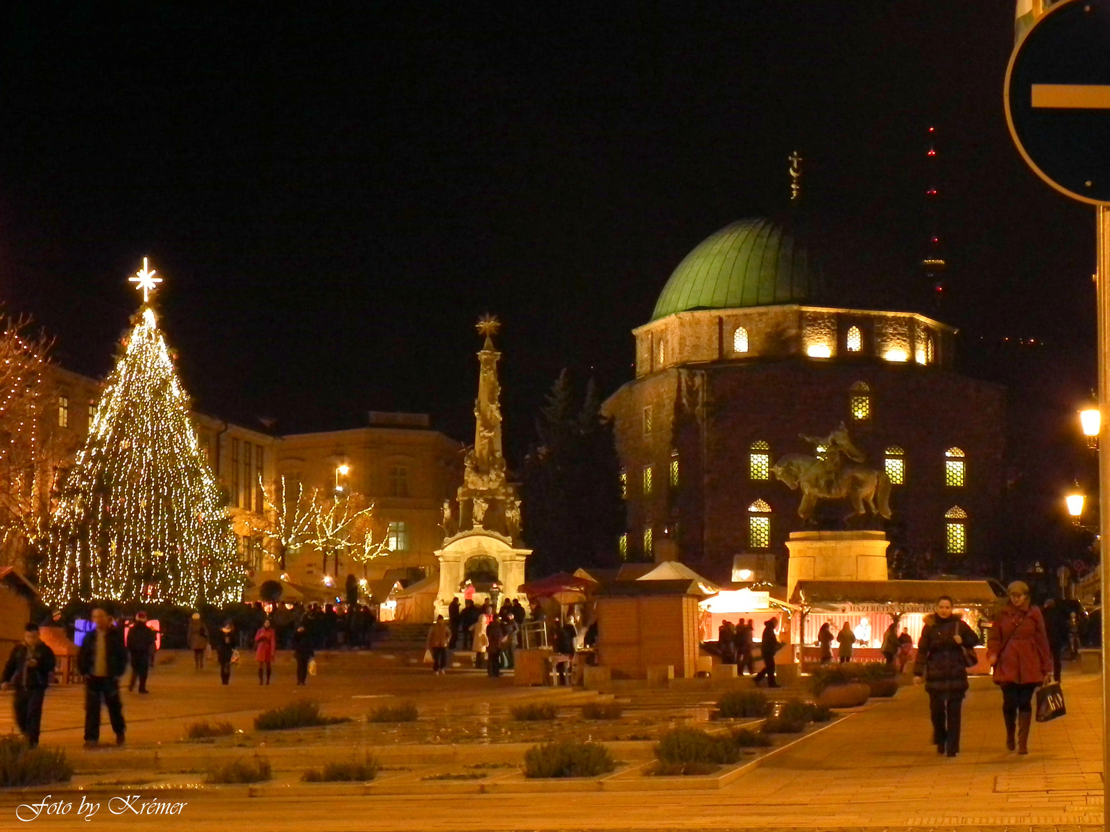 Pécsi főtér