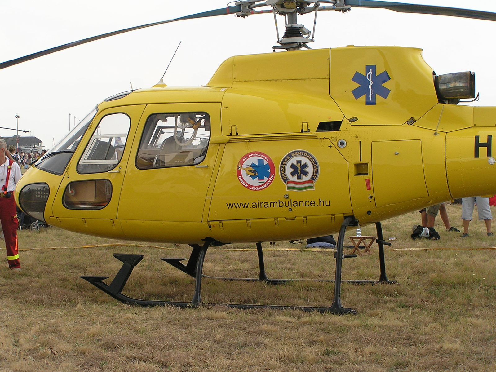 Aérospatiale-Eurocopter AS350B Ecureuil (HA-BDA) a kecskeméti re