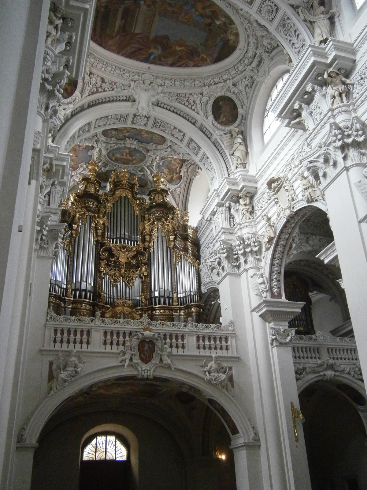 120 Day 9 Passau, organ of the Cathedral