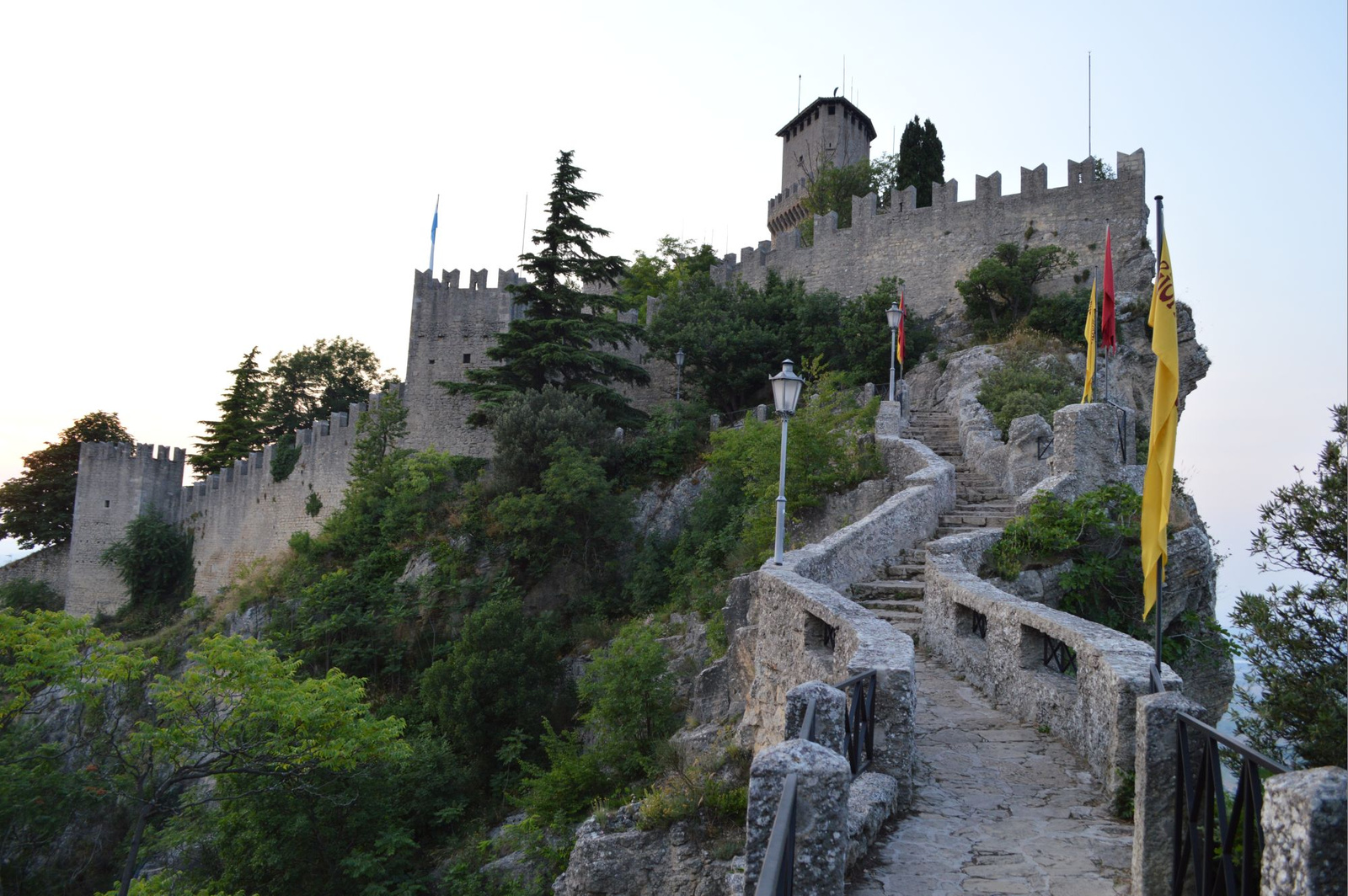San Marino 9