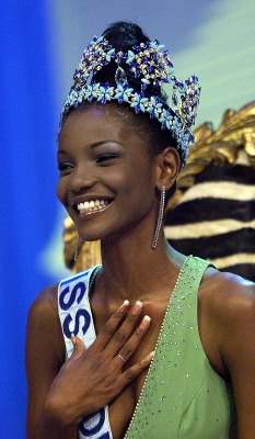 12-agbani-darego-nigeria-miss-mondo-2001