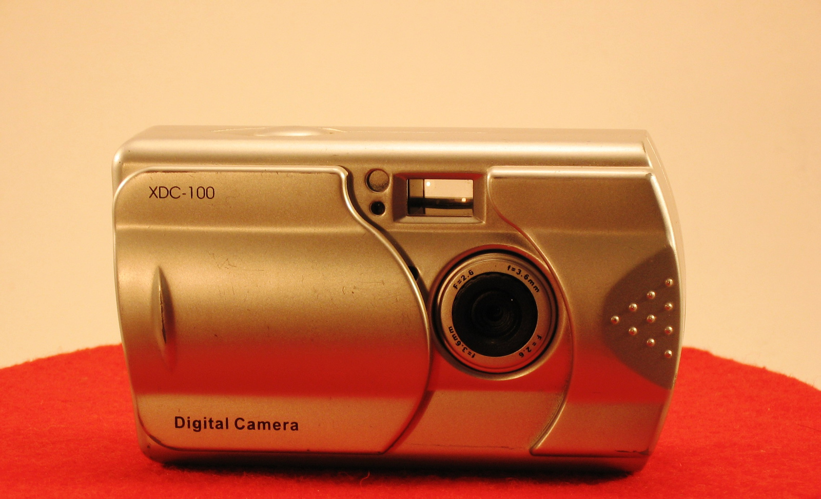 Digital Camera XDC-100