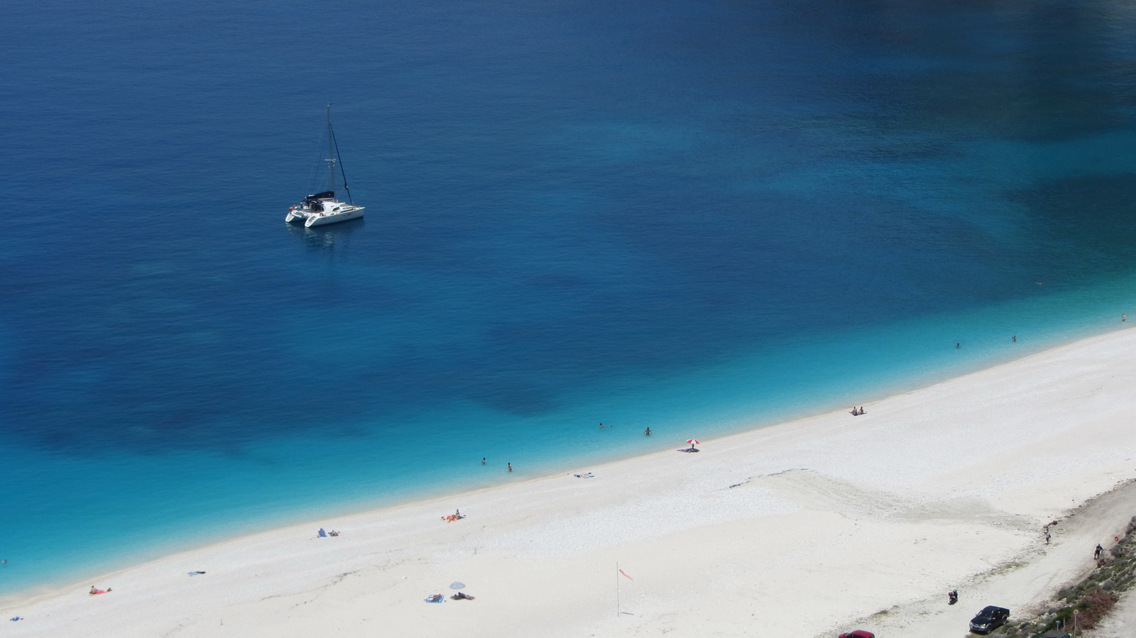 A világ 10 leghíresebb strandja közül az egyik /Myrtos beach/