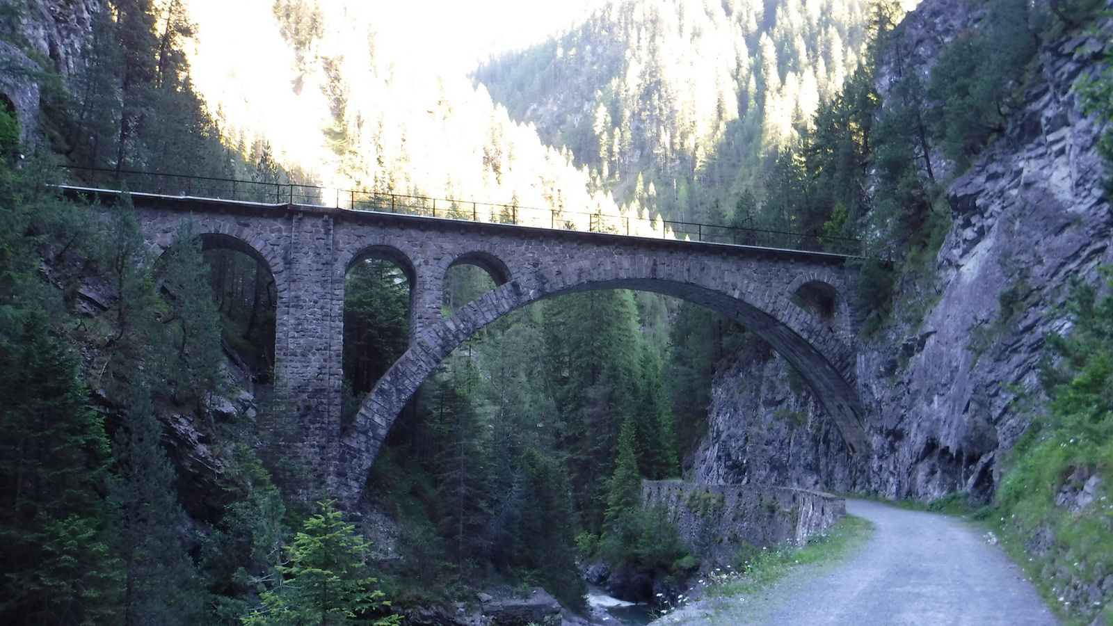 Viadukt a Zugenschlucht-ban