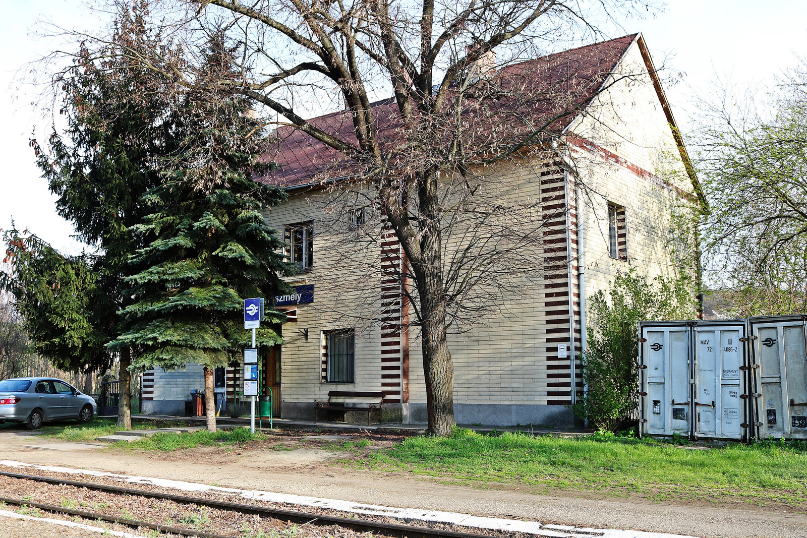121 Neszmély