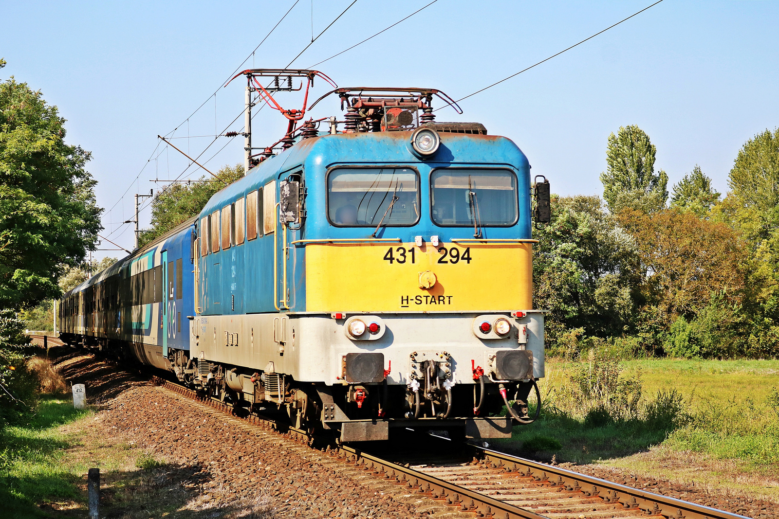 270b Kádárta