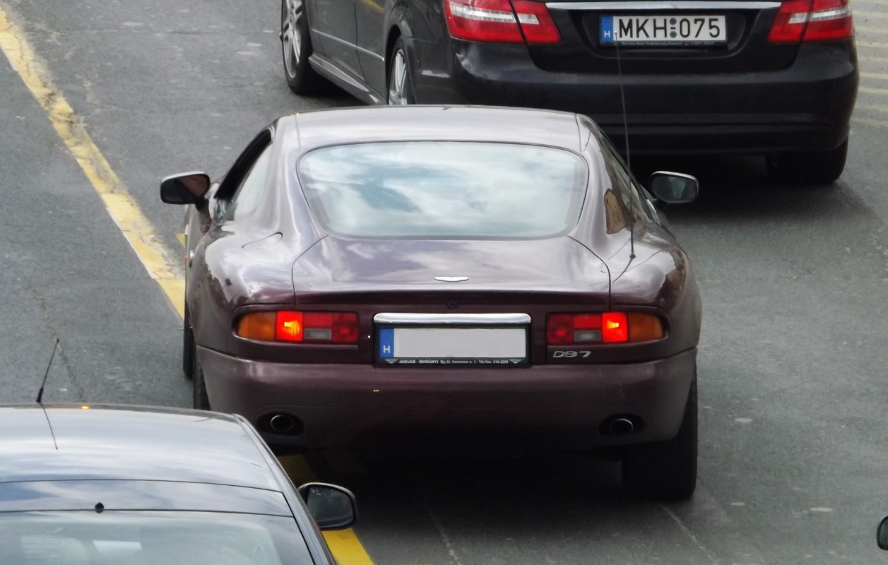 Aston Martin DB7