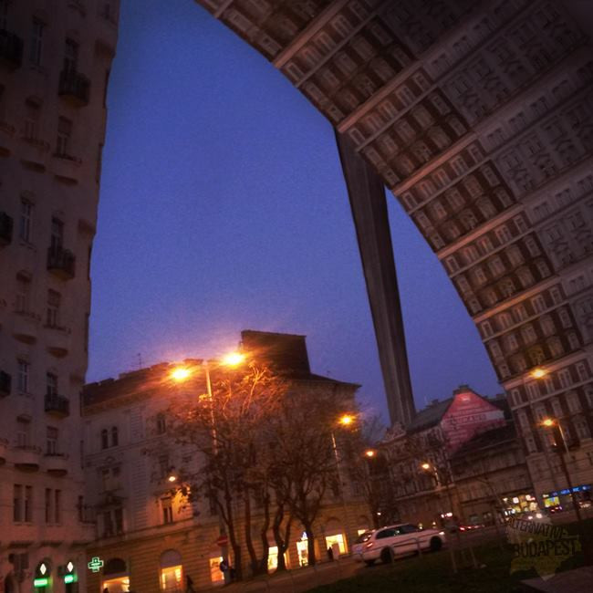 Égig érő házak a Boráros téren (2014)