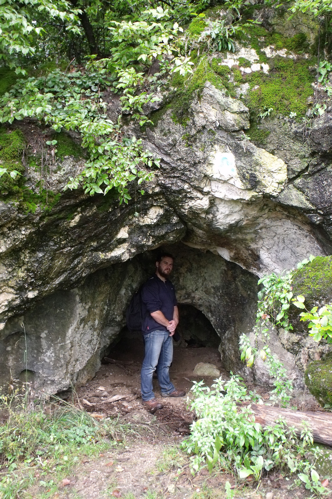 DSCF0023 Likas-kő barlang, Bakonybéltől északra