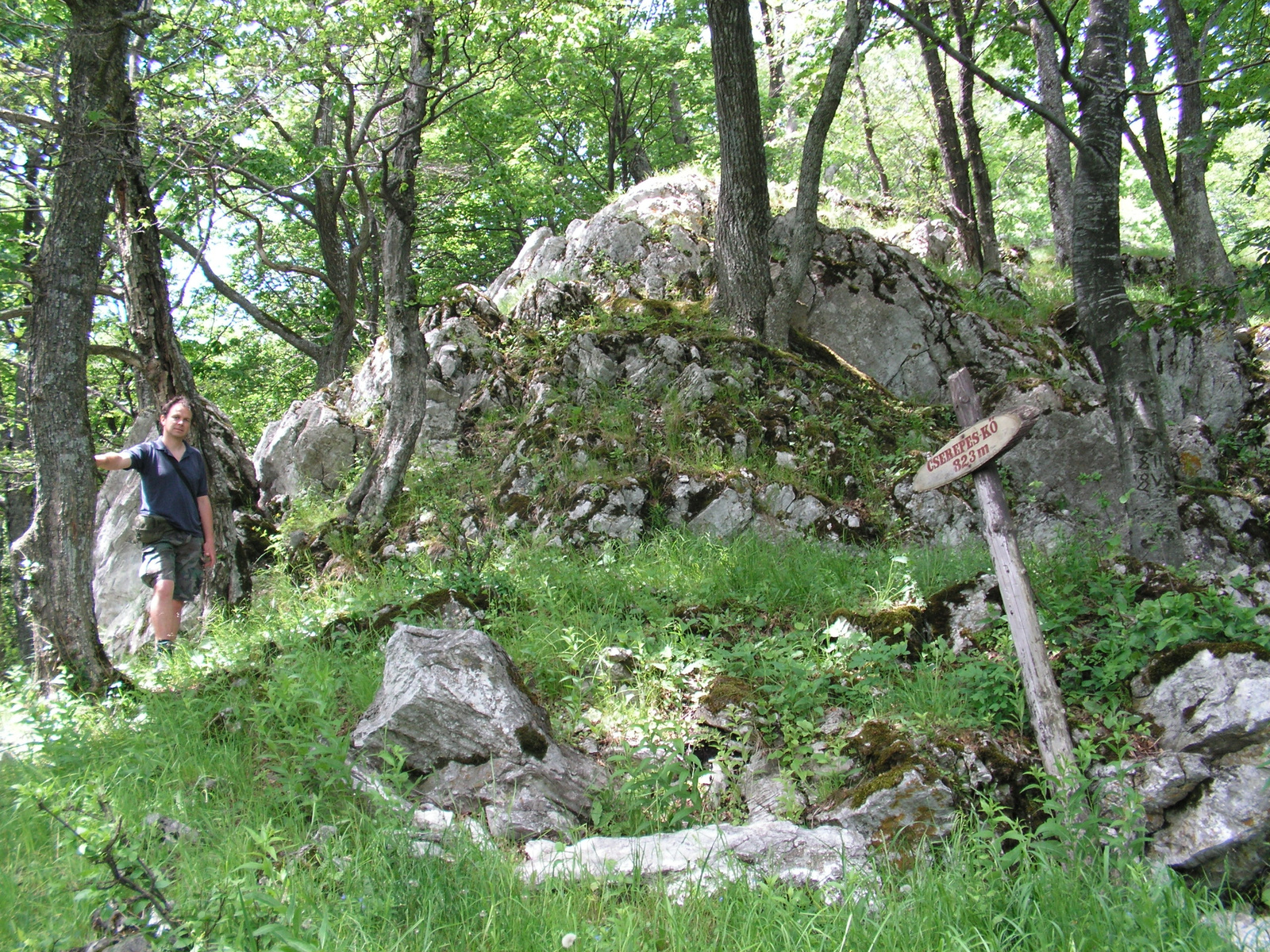 160 Cserepes-kő a barlangszállás közelében