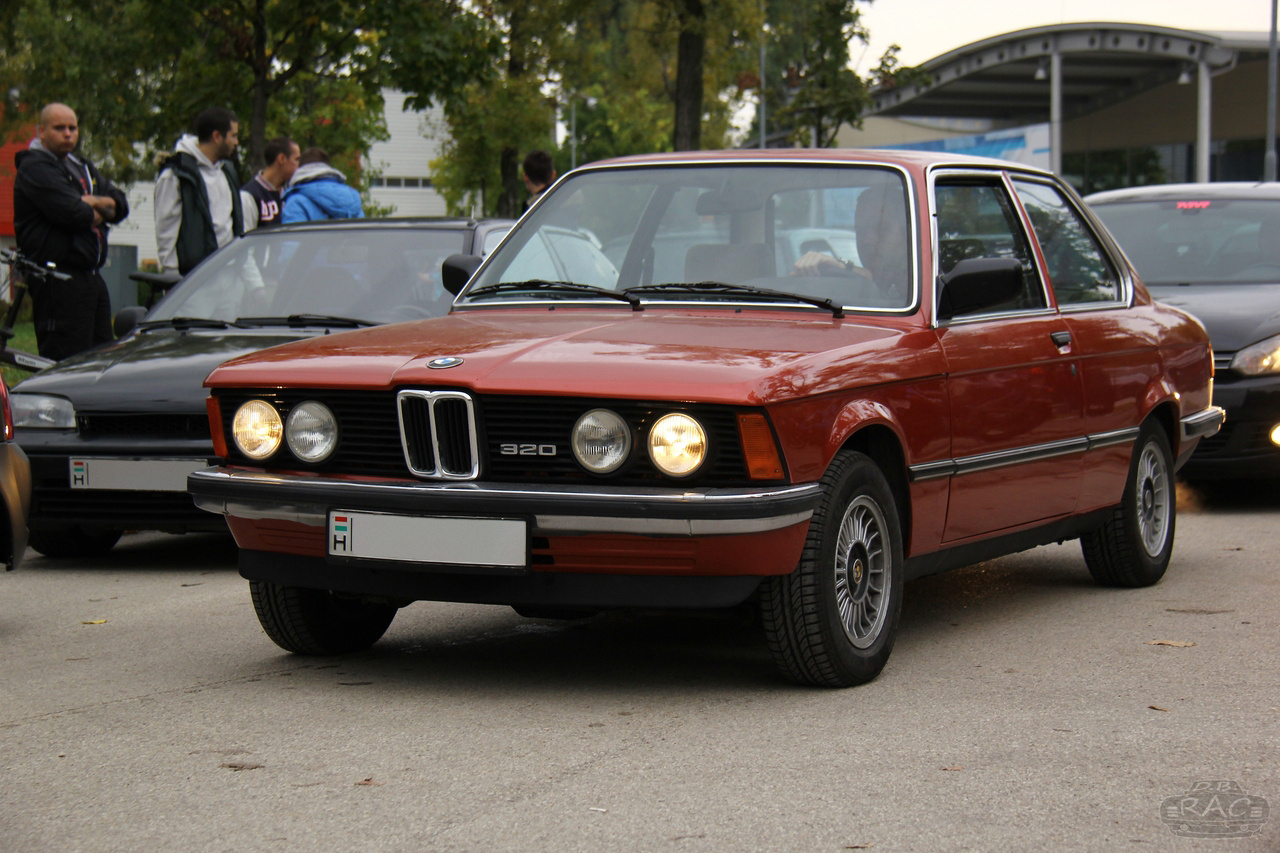 BMW 320 (E21)