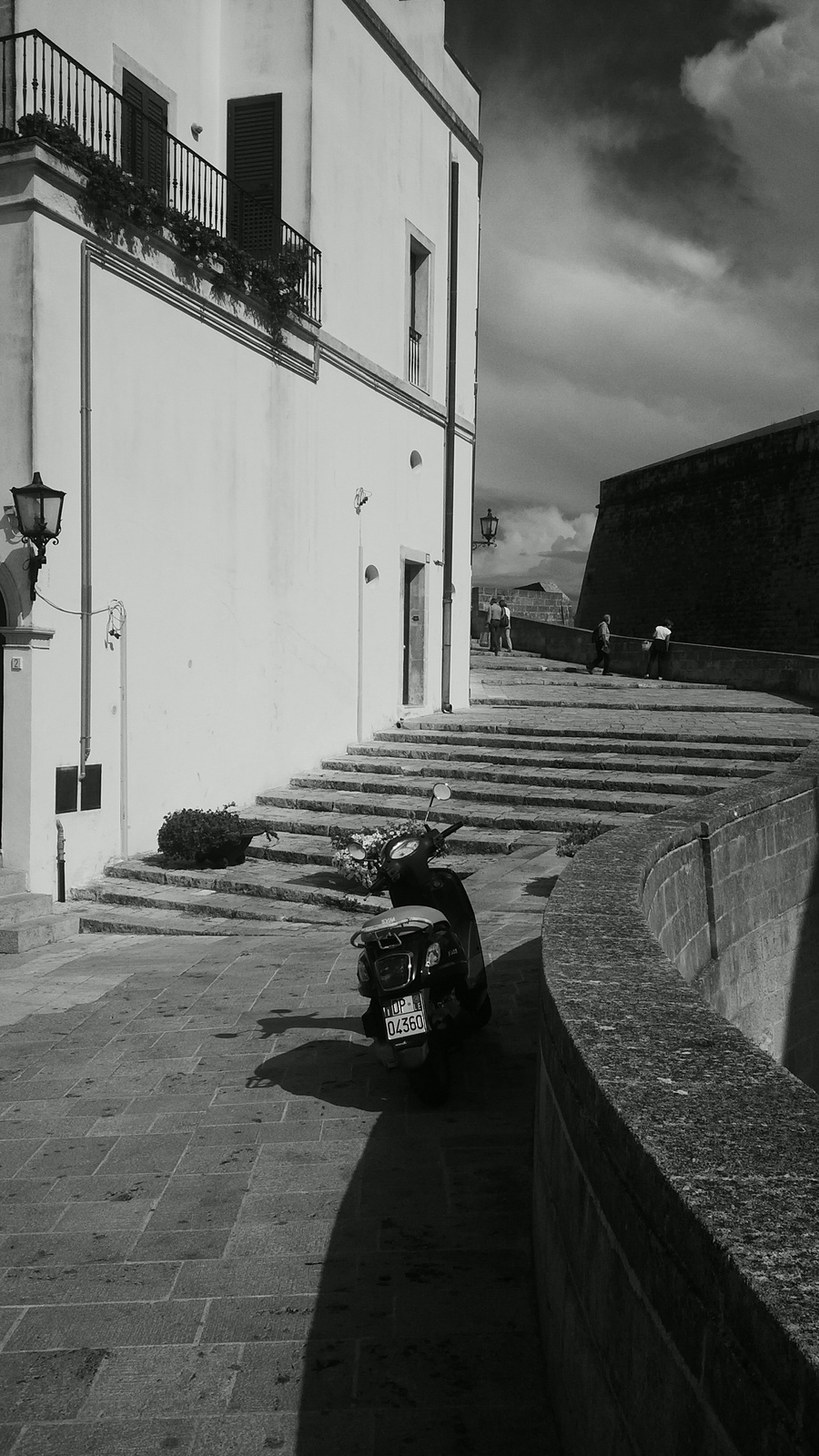 Fény és Árnyék - Szemben a Nappal - Otranto, Italy - Szeptember,