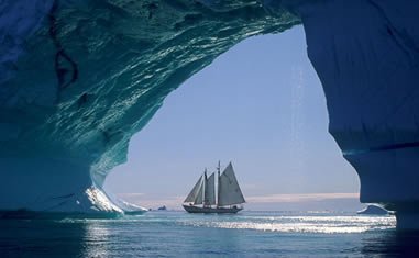 boat-wallpaper-iceberg thumb