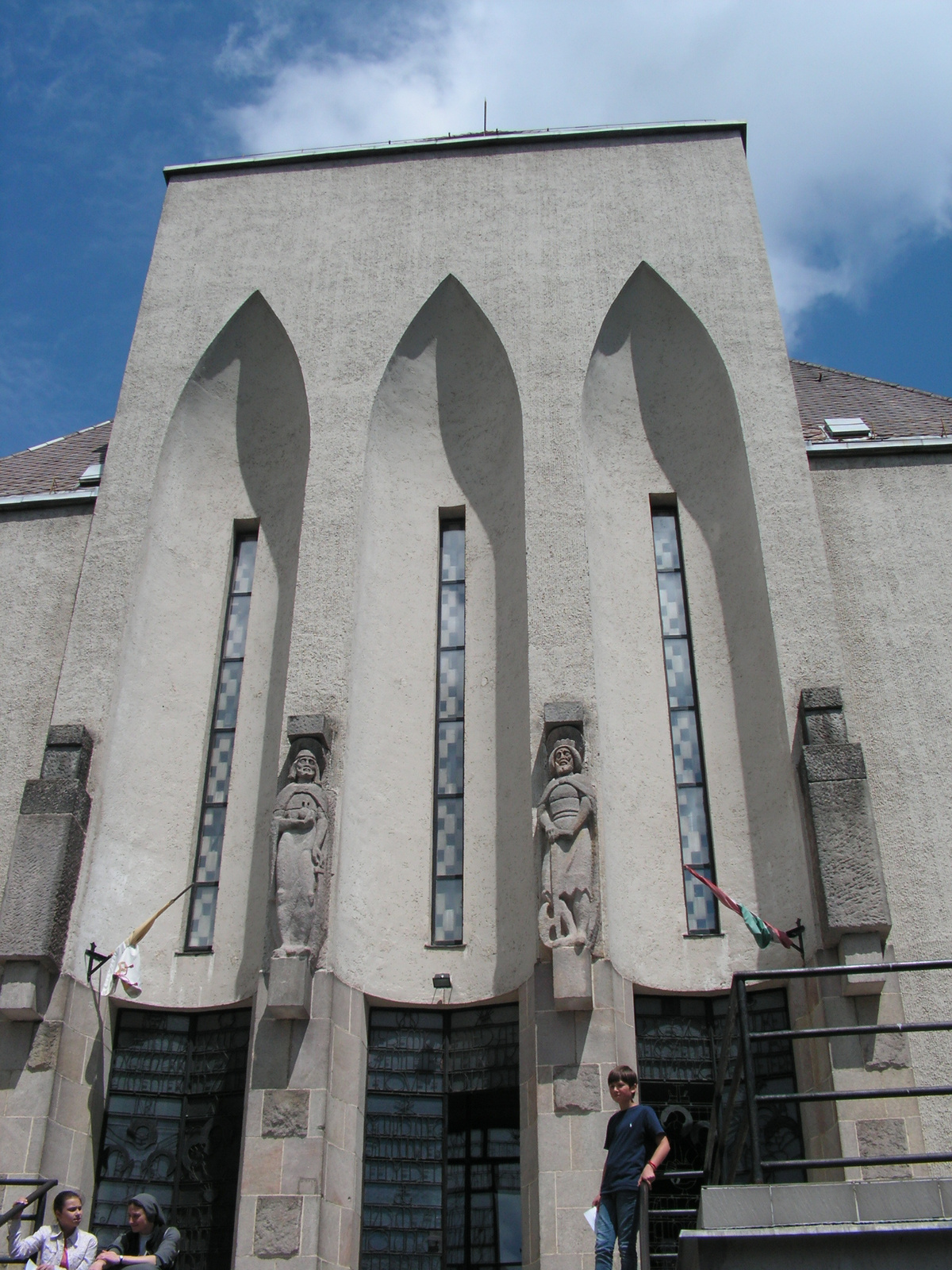 Budapest-II, Szentlélek templom, SzG3