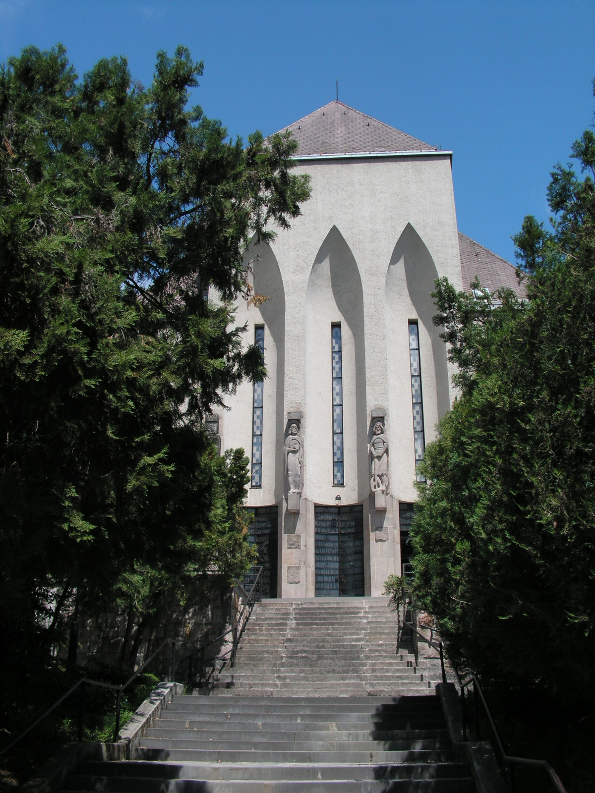 Budapest-II, Szentlélek templom, SzG3