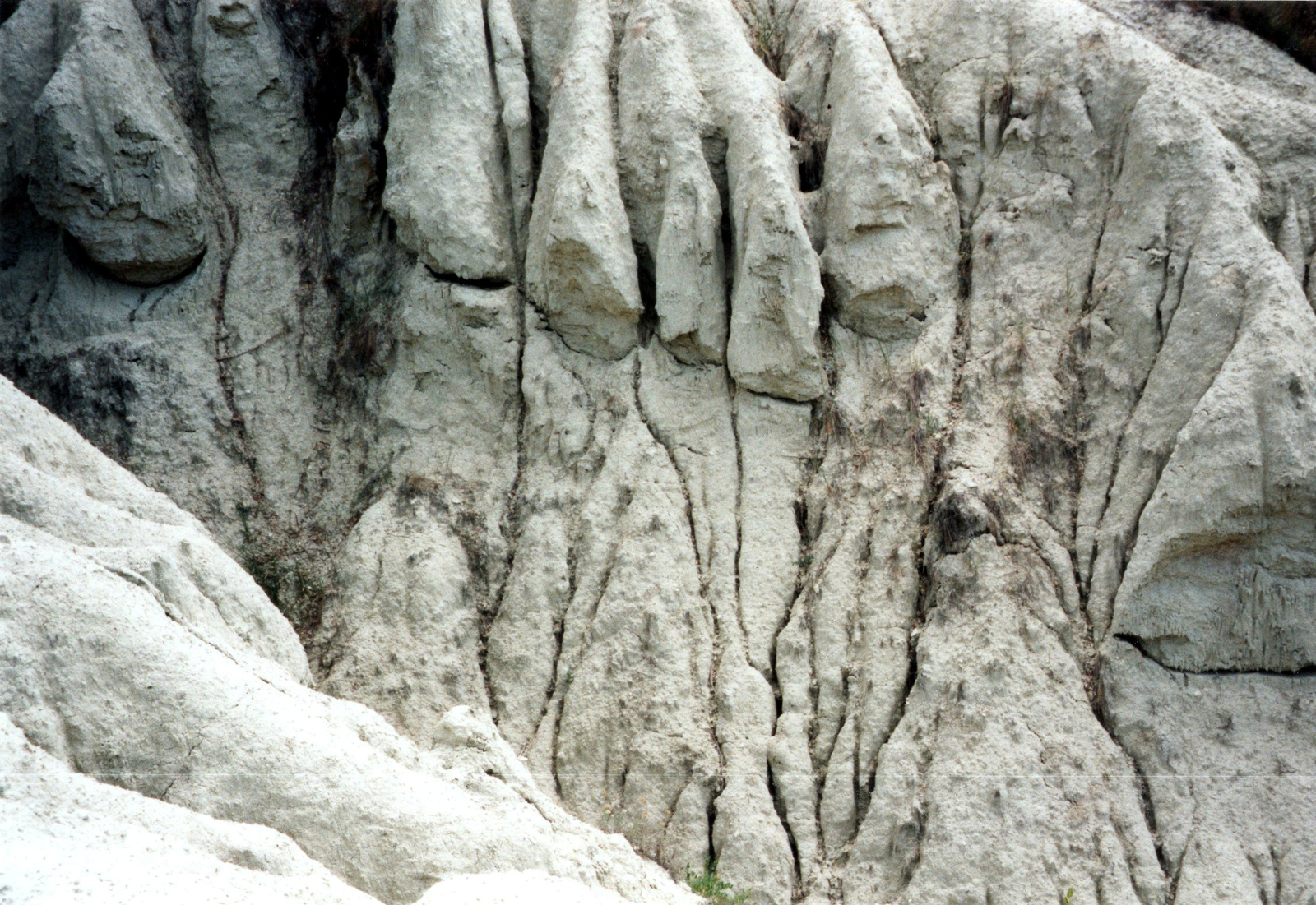 s047-Kazár-Riolit-tufa erozió