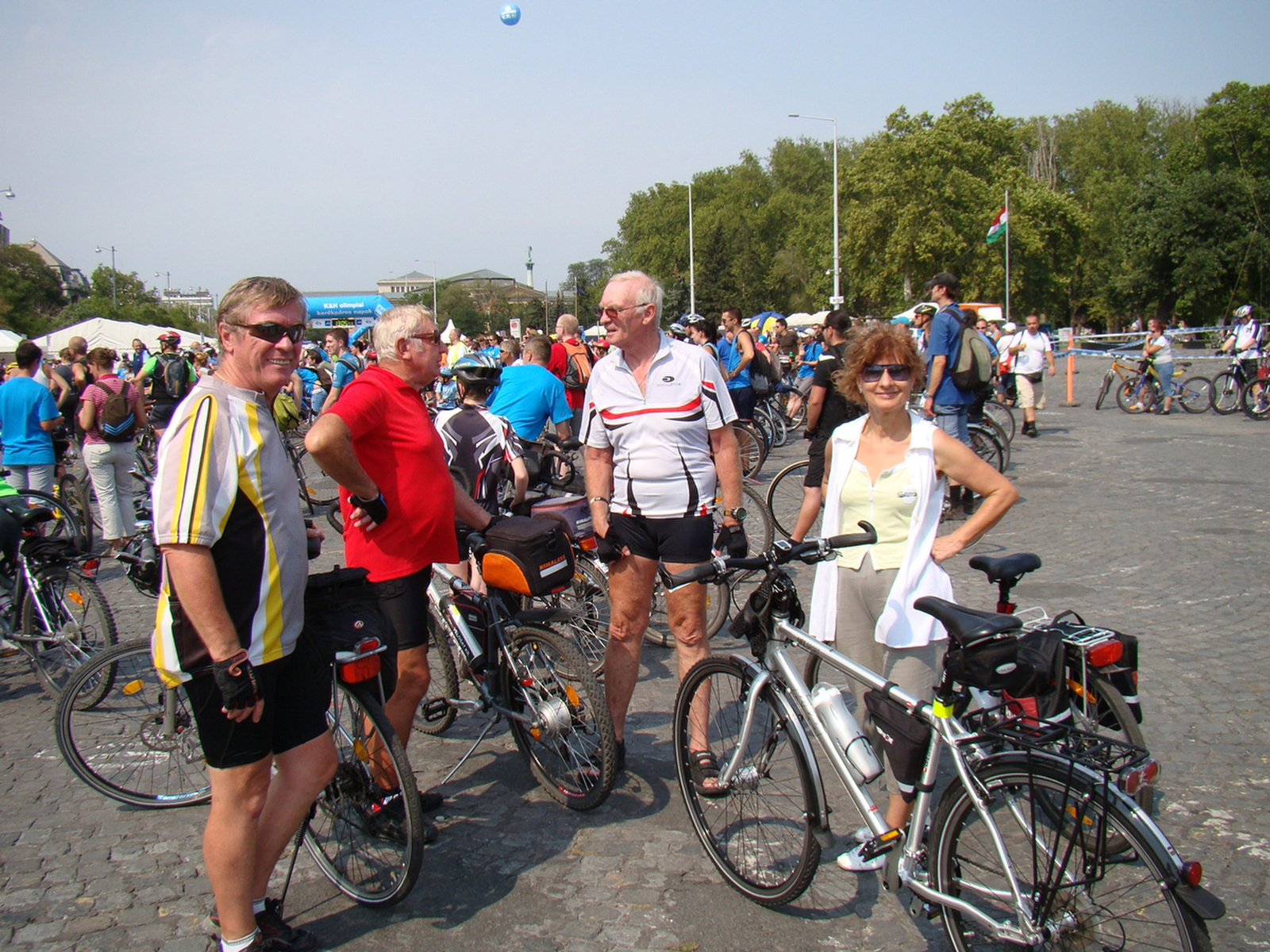 2012 szeptember K§H olimpiai bringatúra Budapest(36)