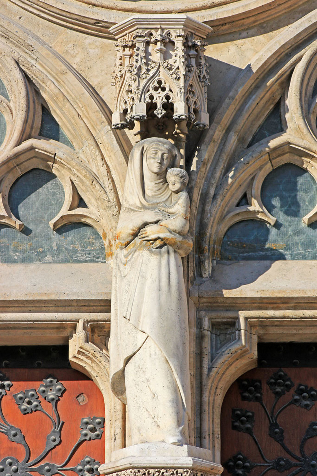 Madonna a kisded Jézussal - Budai Vár, Mátyás-templom