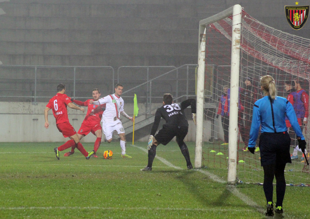 Dunaujvaros-Honved14 Babar 025