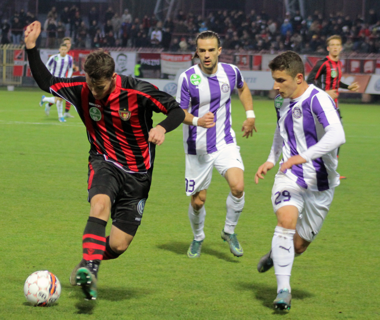 Honved-Ujpest 15 Babar 029