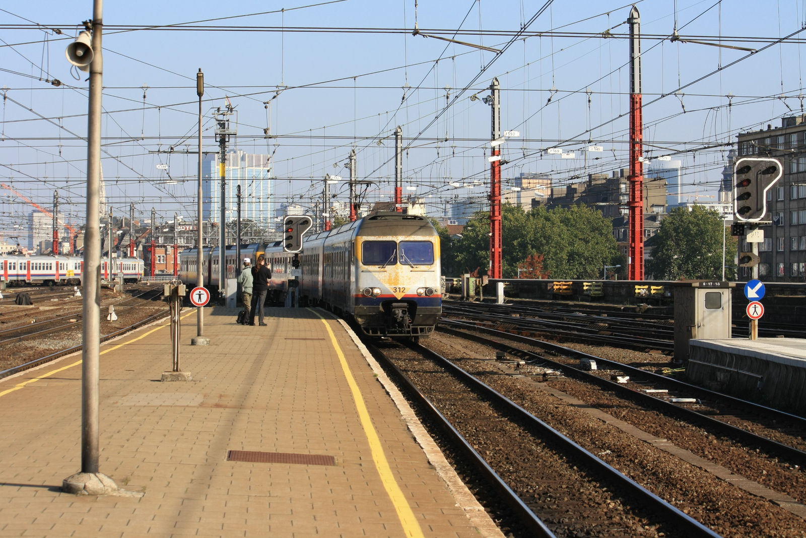 SNCB AM 80 312 Brussel Airport-G.de Midi-Aalst-Gent IR