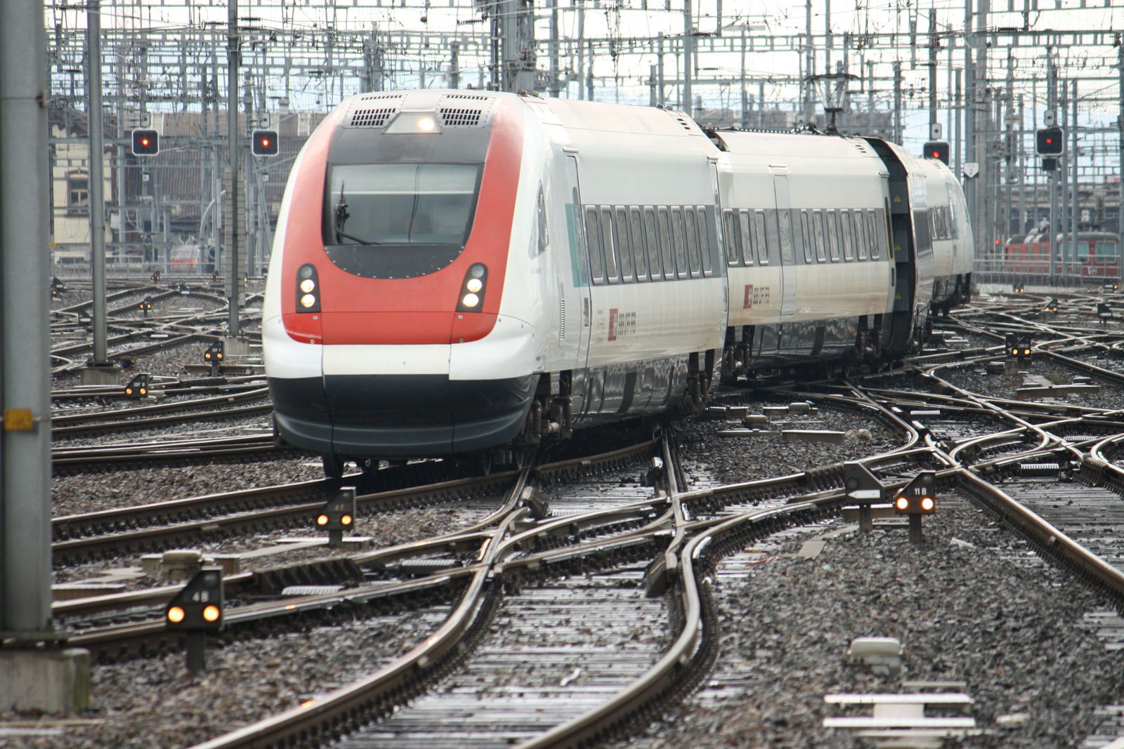 Geneve-Lausanne-ZürichHB IC SBB RE450 143 2