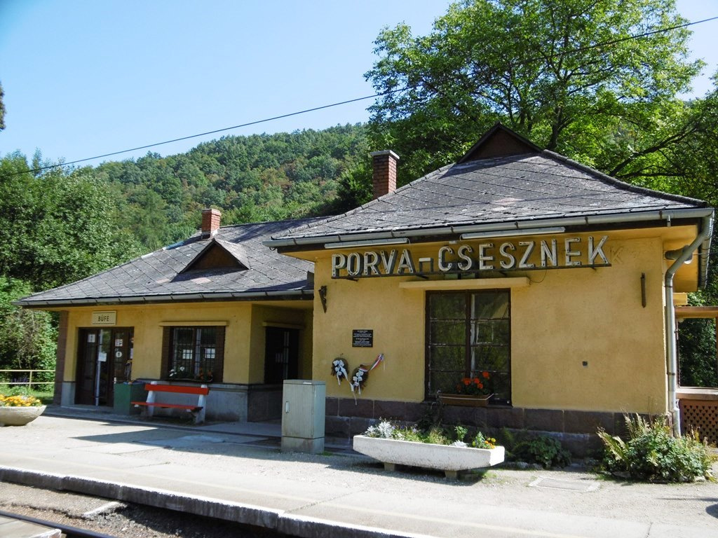 079 Porva-Csesznek vá.