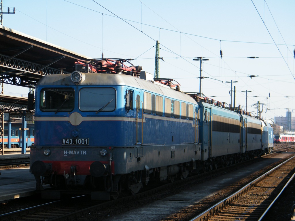 V43 1001 Bp Keleti